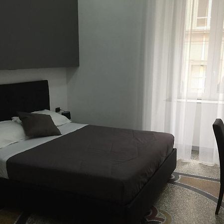 Mb95 - Mezzocannone Luxurious Bed&Breakfast Napels Buitenkant foto