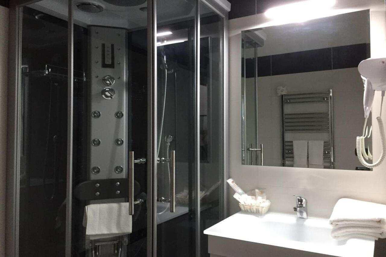 Mb95 - Mezzocannone Luxurious Bed&Breakfast Napels Buitenkant foto