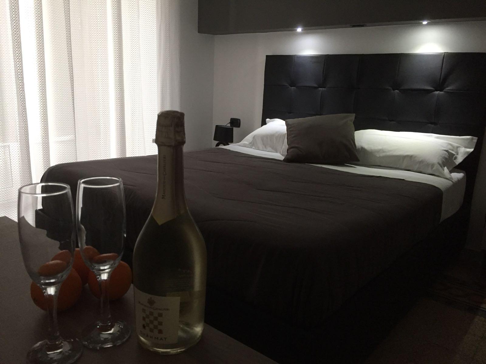 Mb95 - Mezzocannone Luxurious Bed&Breakfast Napels Buitenkant foto