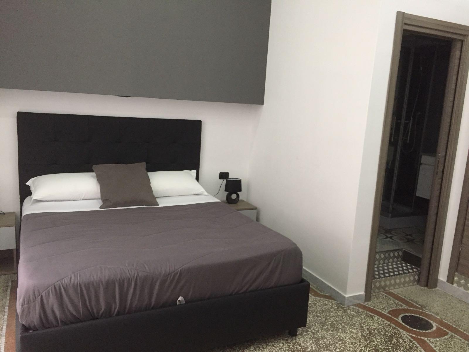 Mb95 - Mezzocannone Luxurious Bed&Breakfast Napels Buitenkant foto