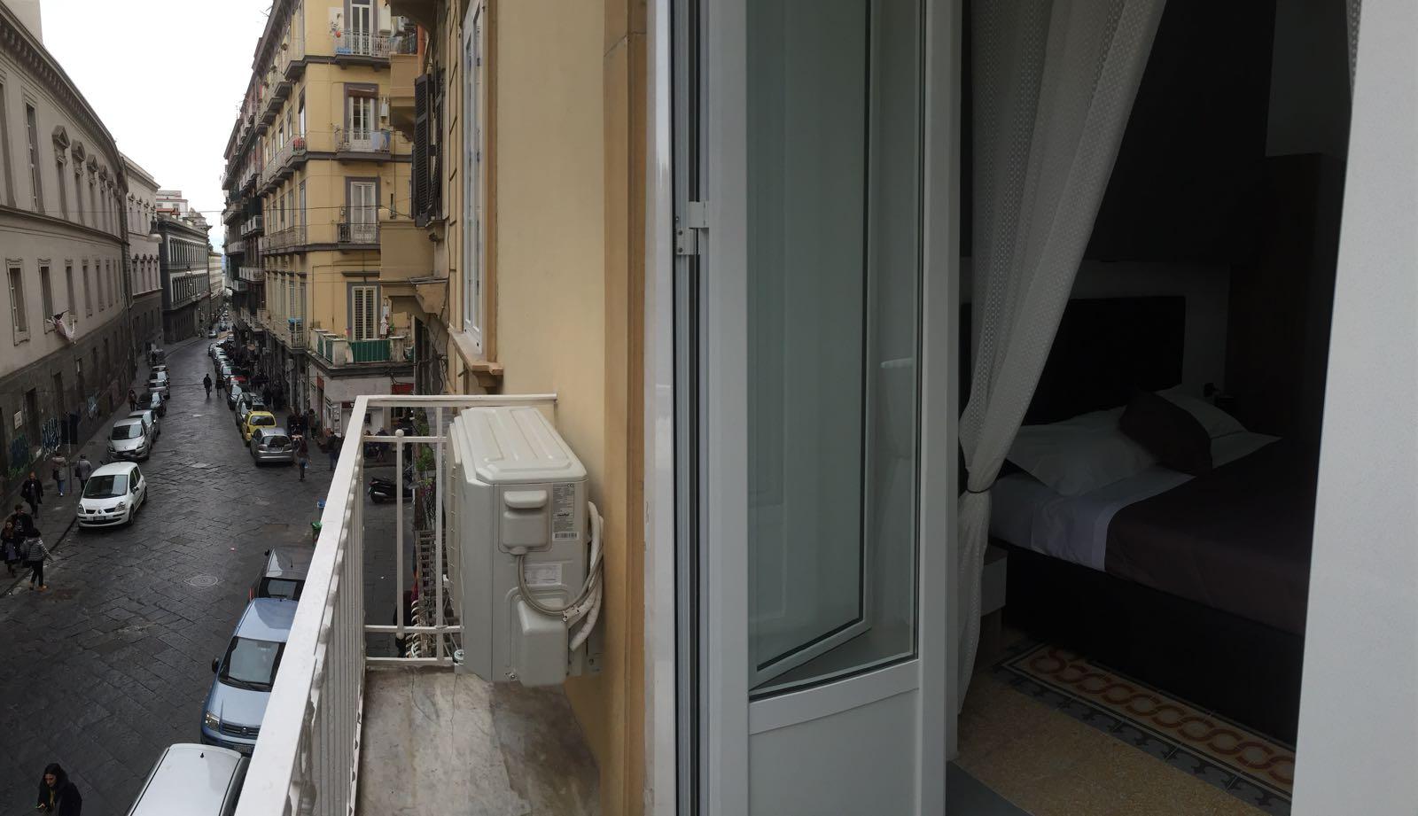Mb95 - Mezzocannone Luxurious Bed&Breakfast Napels Buitenkant foto