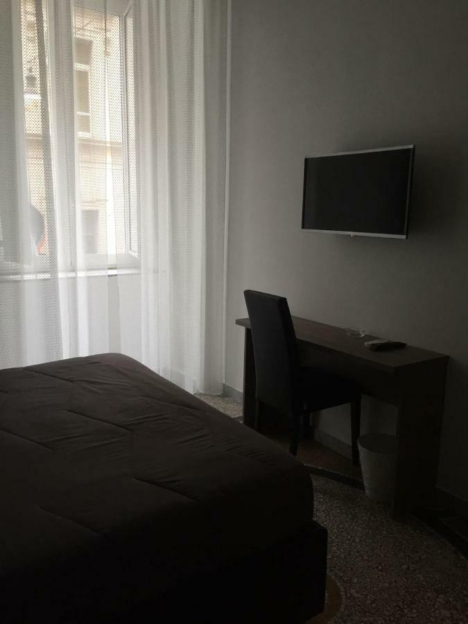 Mb95 - Mezzocannone Luxurious Bed&Breakfast Napels Buitenkant foto