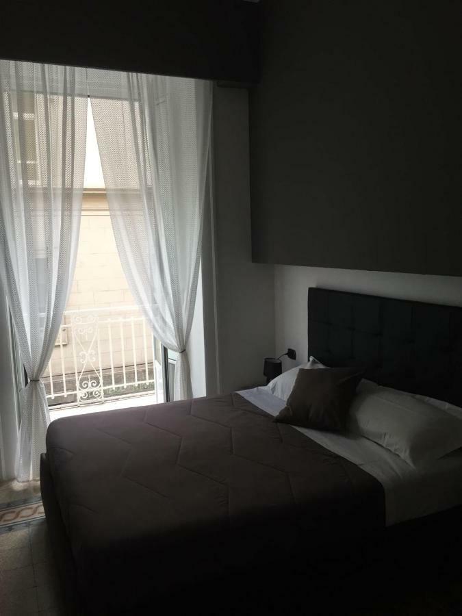 Mb95 - Mezzocannone Luxurious Bed&Breakfast Napels Buitenkant foto