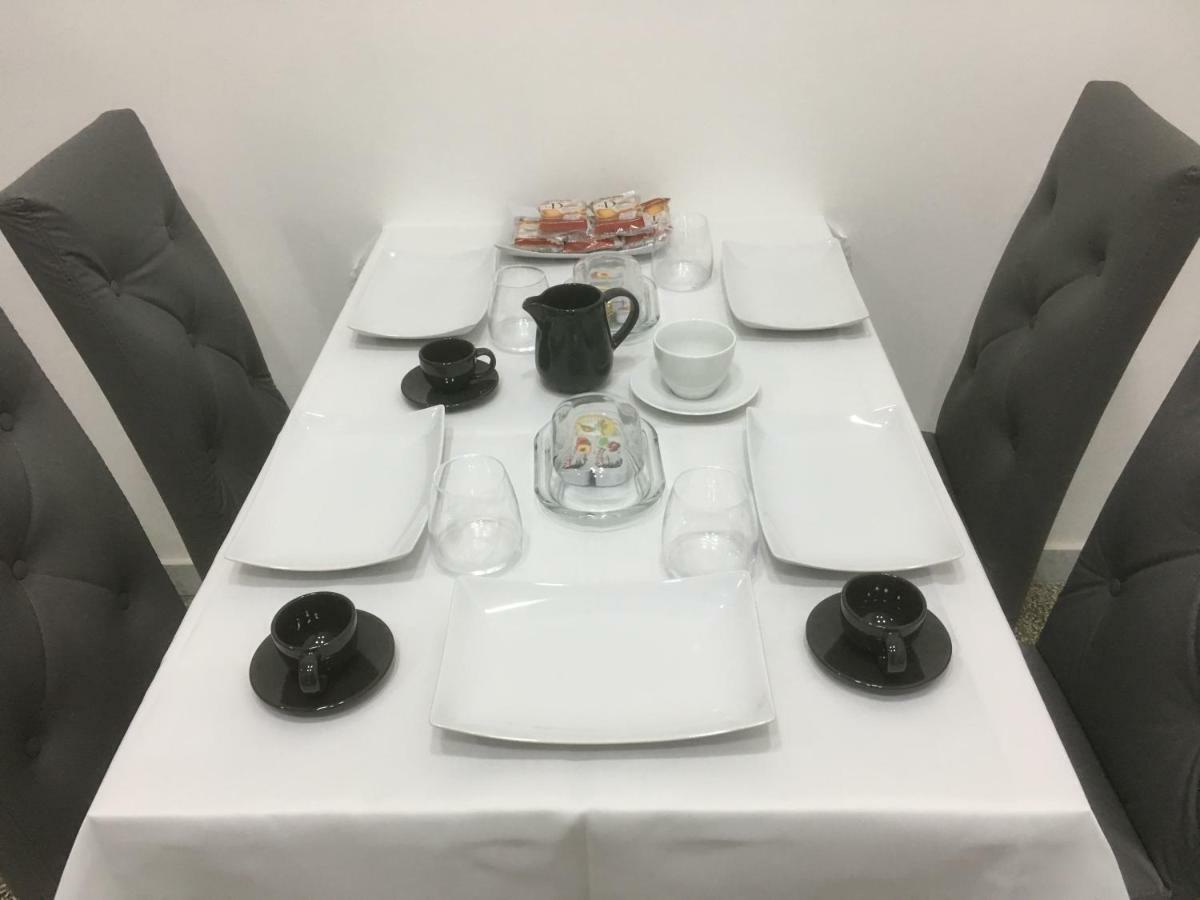 Mb95 - Mezzocannone Luxurious Bed&Breakfast Napels Buitenkant foto