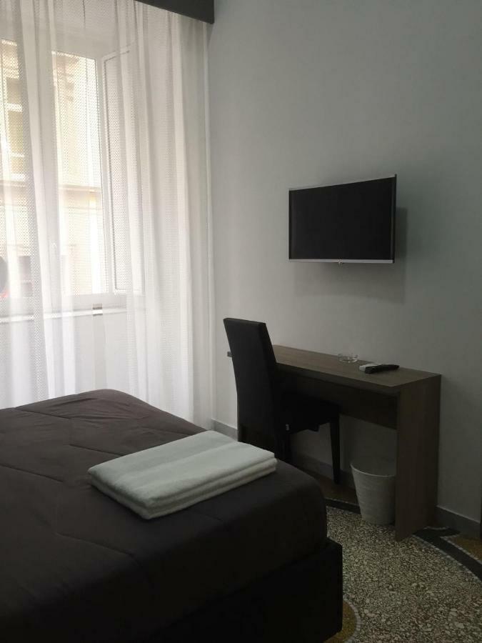 Mb95 - Mezzocannone Luxurious Bed&Breakfast Napels Buitenkant foto